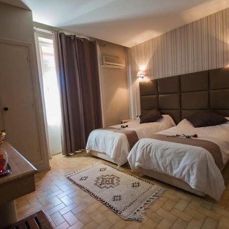 Hotel De La Paix Фес Екстериор снимка