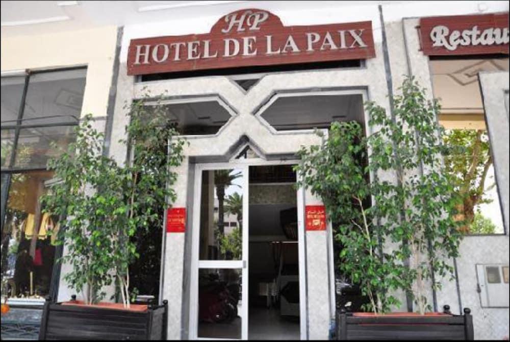 Hotel De La Paix Фес Екстериор снимка